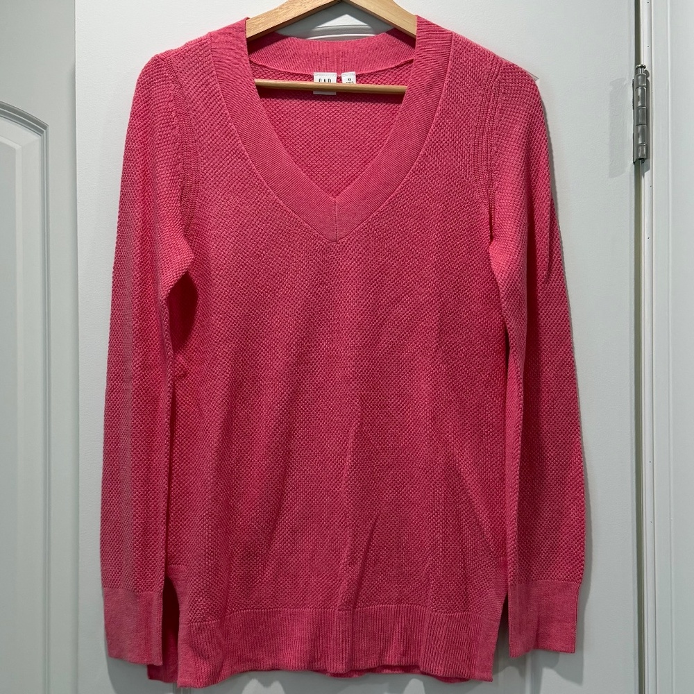 Womens GAP Sweater